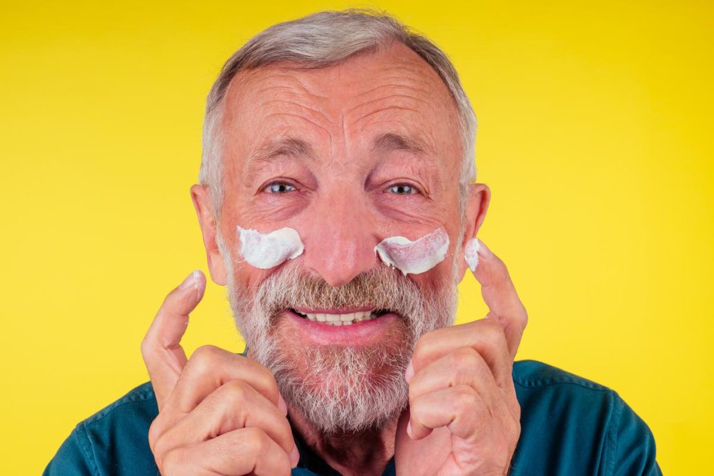 Tips For Selecting The Right Men’s Moisturiser For Dry Skin AndSons SG